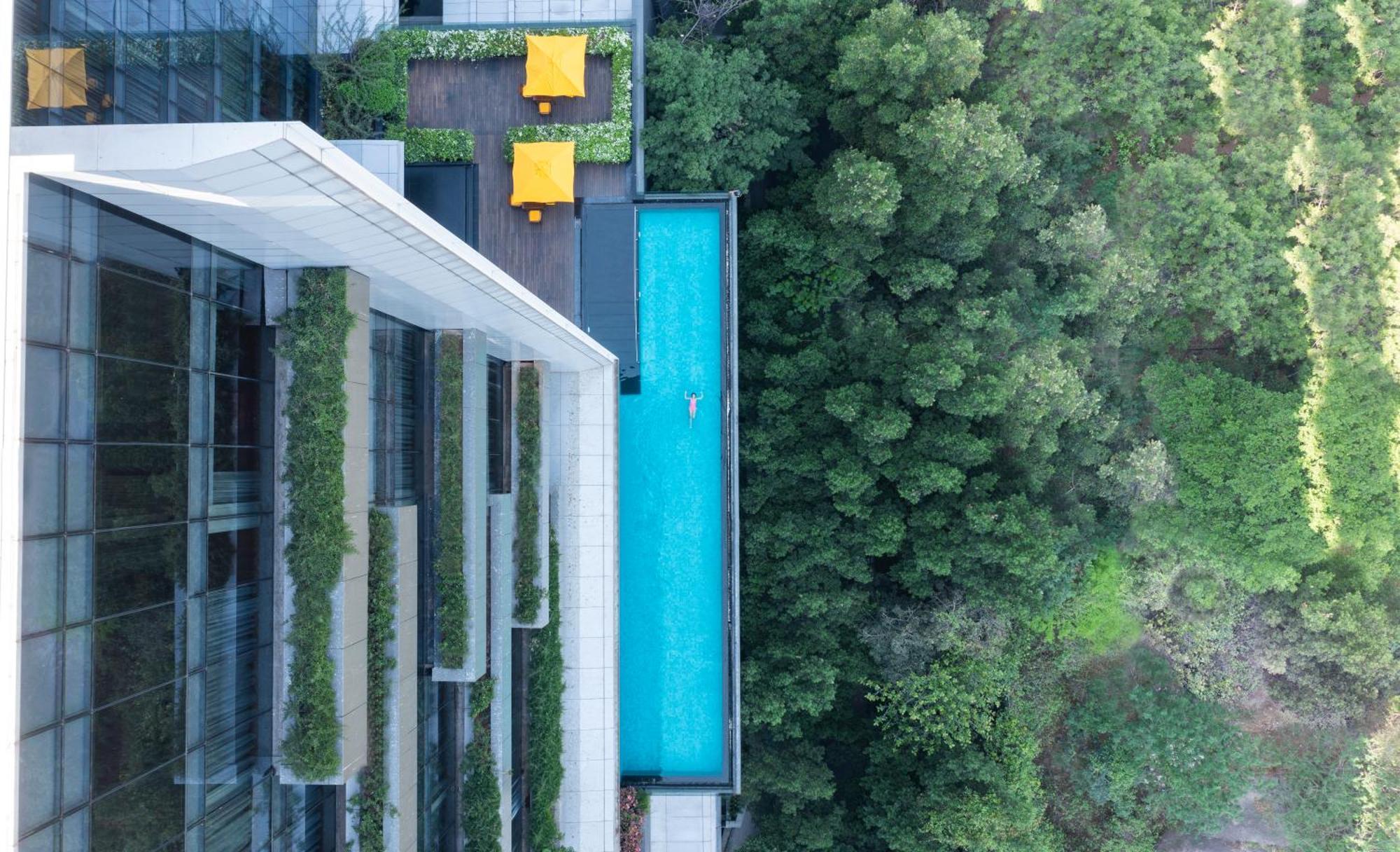 מלון Trident היידראבד מראה חיצוני תמונה The swimming pool at the hotel