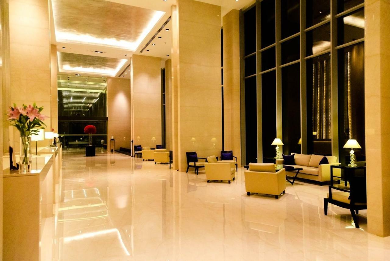 מלון Trident היידראבד מראה חיצוני תמונה The lobby of the hotel